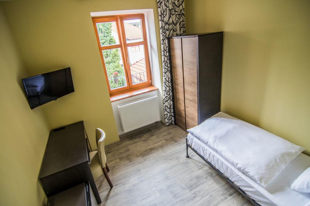 Pension Viktorin Poděbrady Екстериор снимка