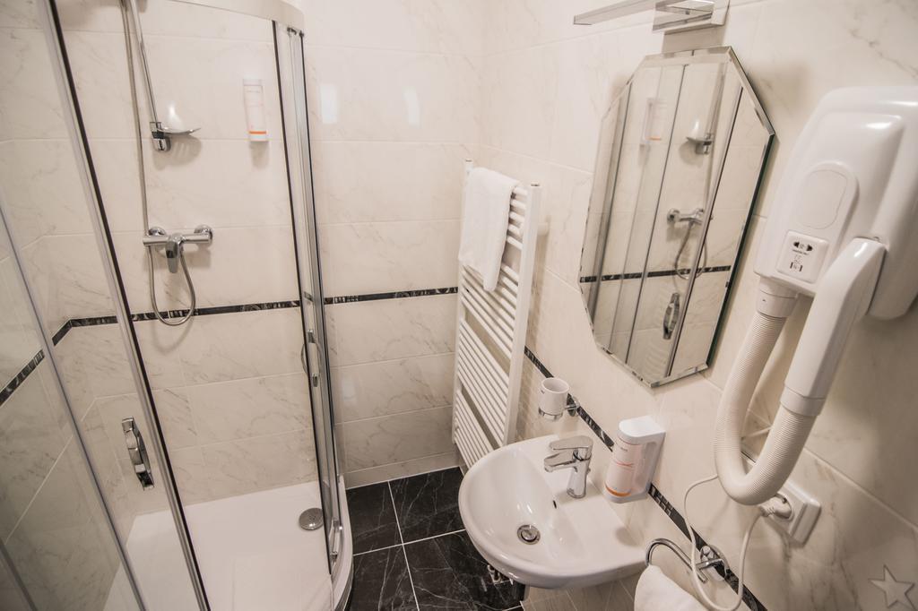 Pension Viktorin Poděbrady Екстериор снимка