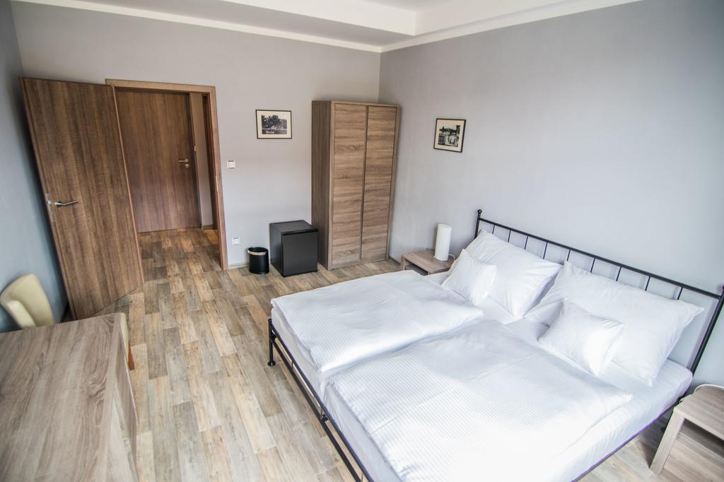 Pension Viktorin Poděbrady Екстериор снимка