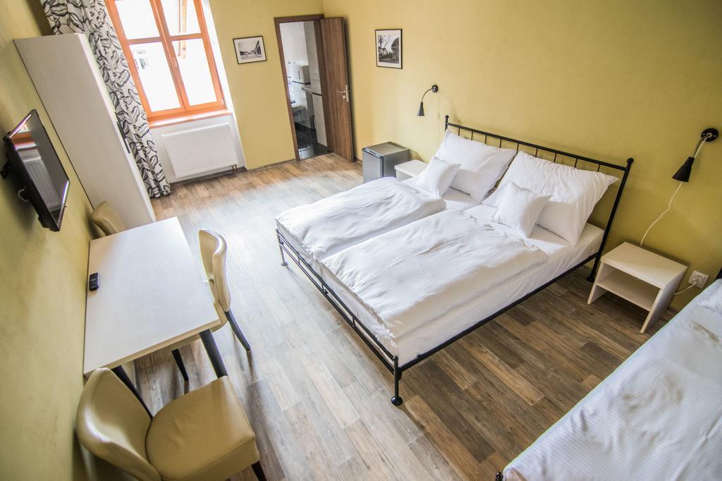 Pension Viktorin Poděbrady Екстериор снимка